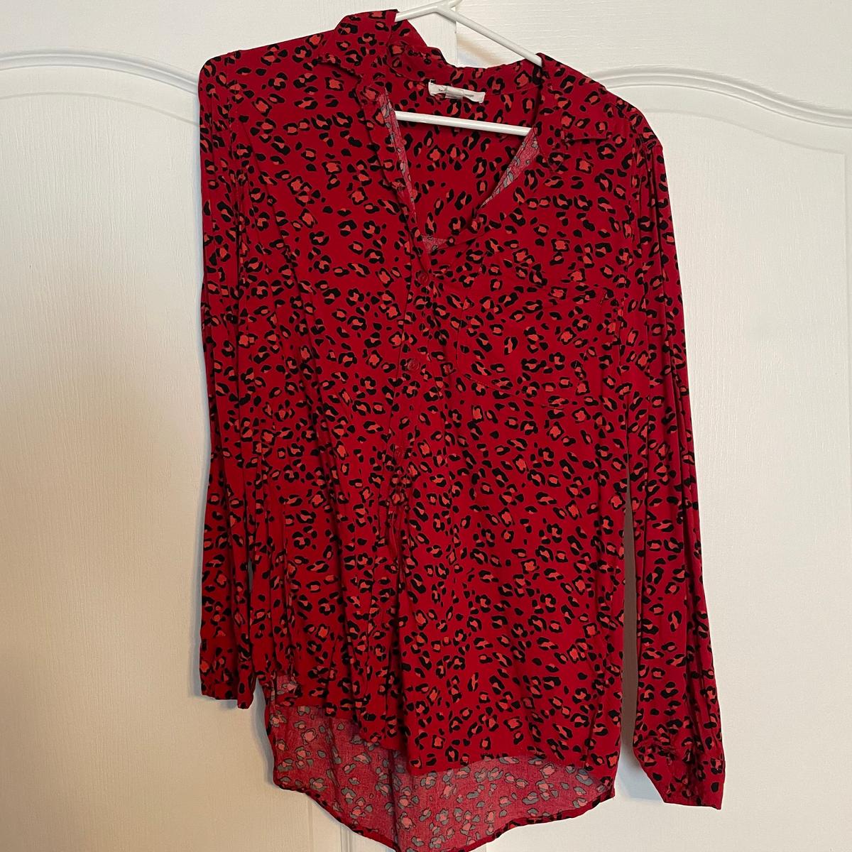 Photo of Chemise rouge léopard 