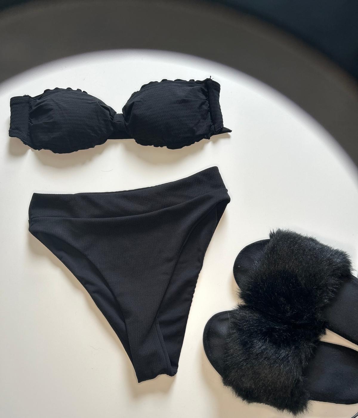 Photo of Bikini noir