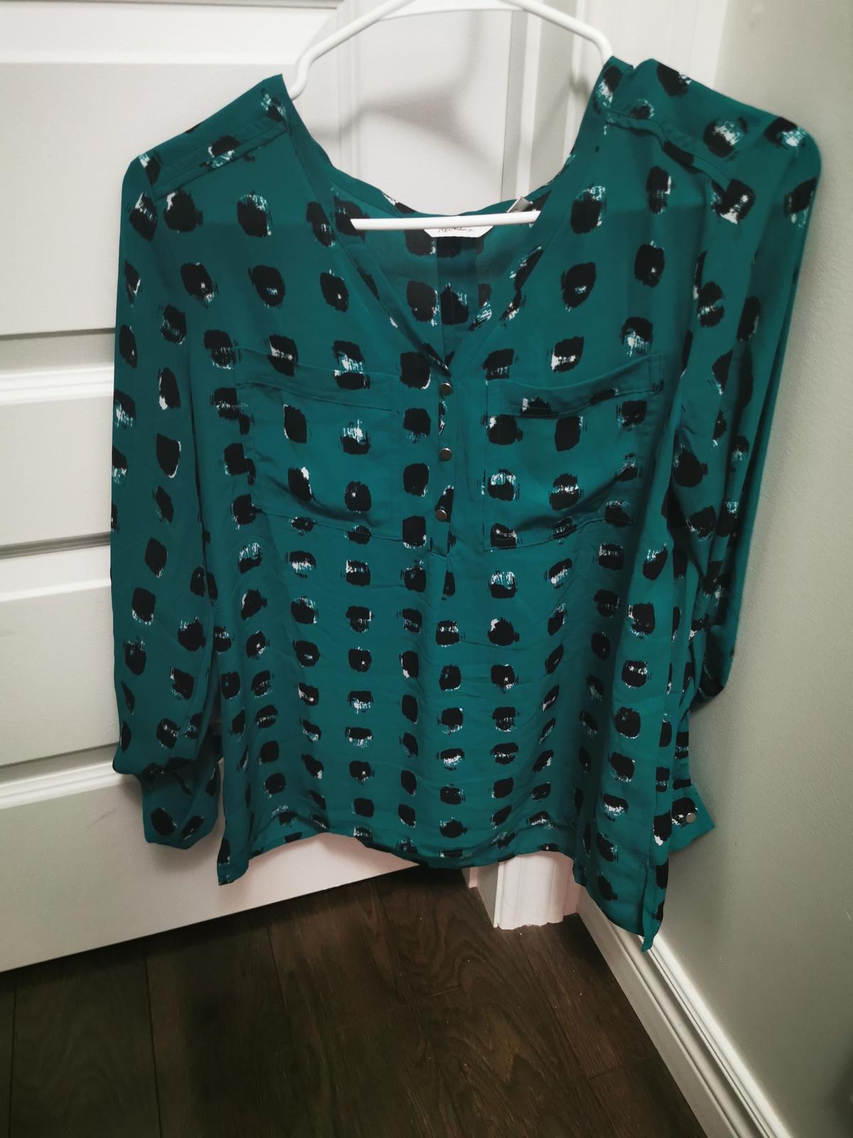 Photo of Blouse turquoise manches 3/4