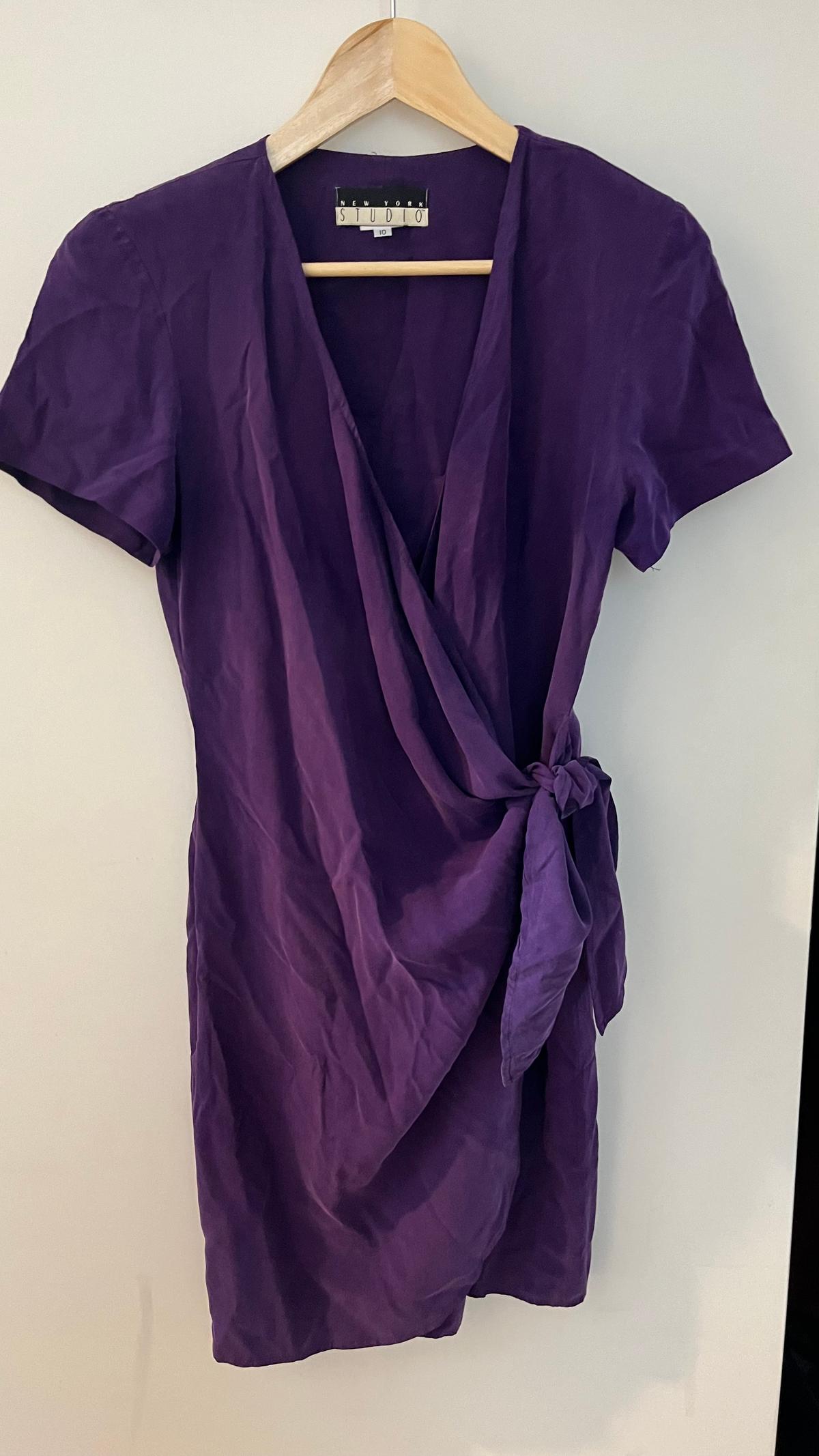 Photo of Robe violette vintage