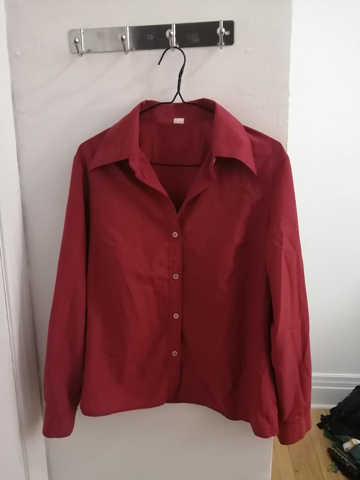 Photo of Chemise rouge Made in France