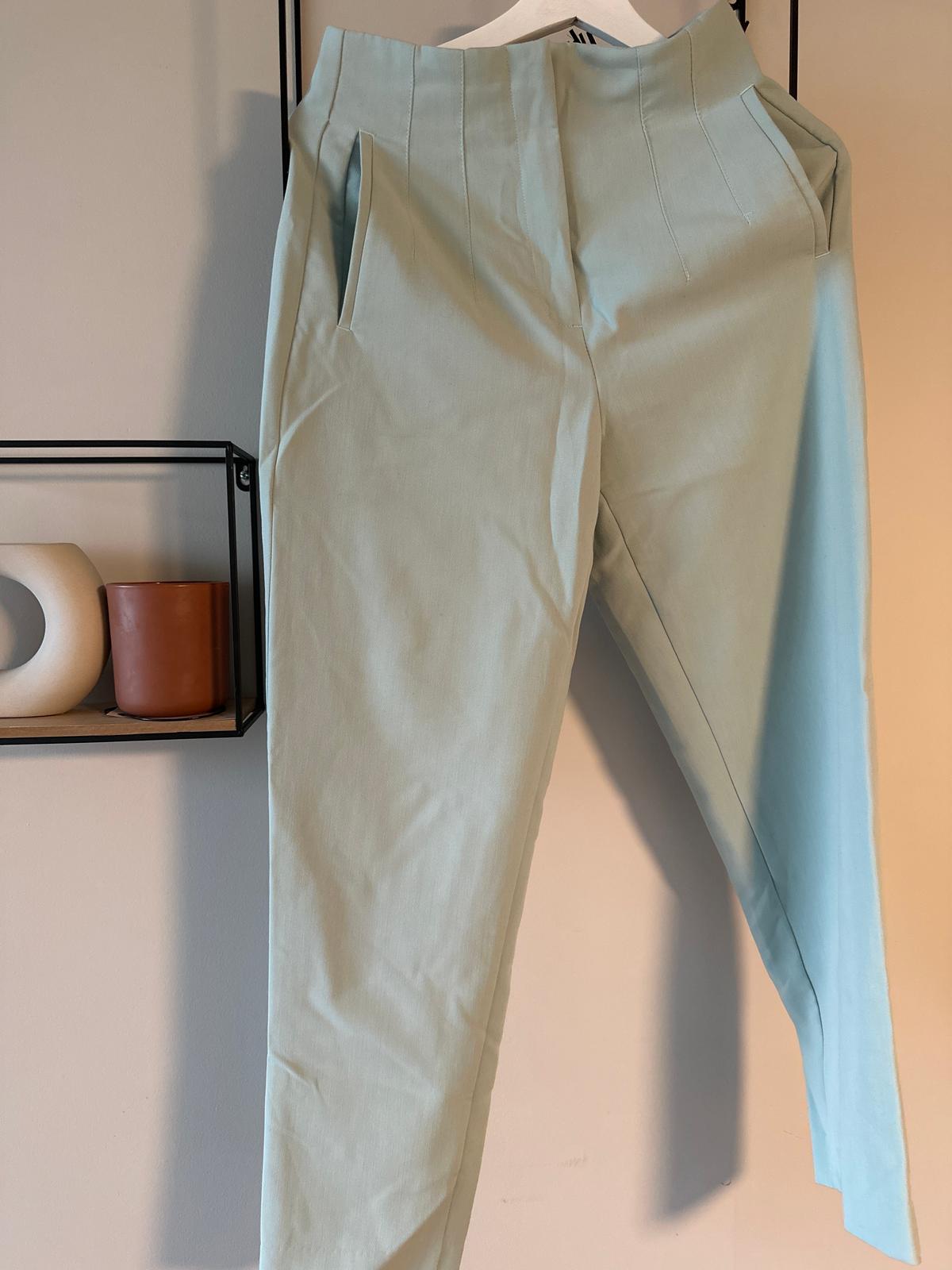 Photo of Pantalon taille haute Zara bleu azur 
