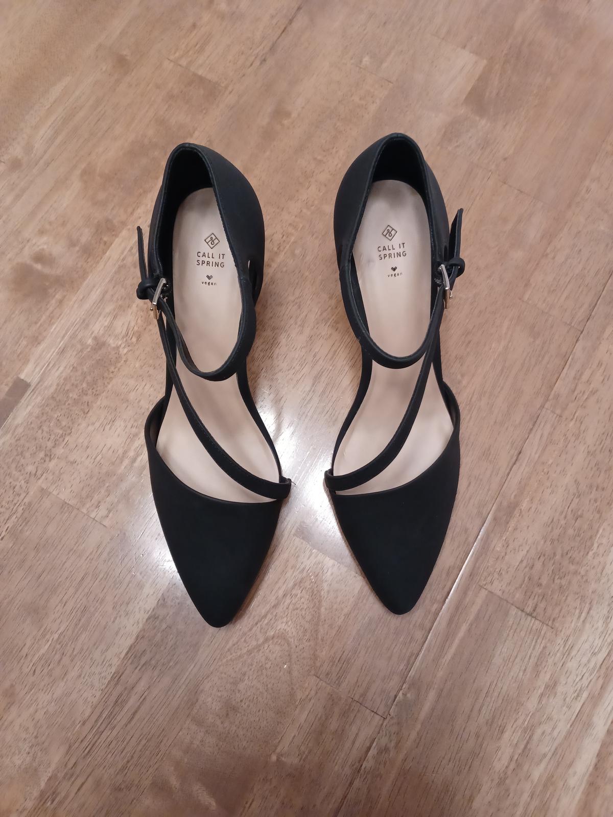 Photo of Chaussures talons hauts NEUVES 