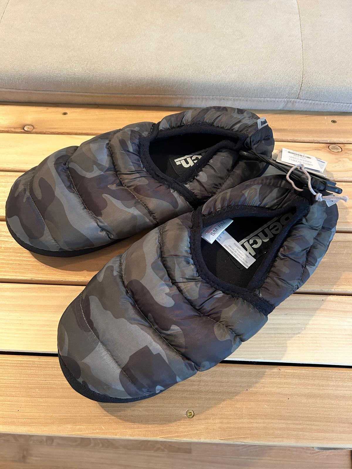 Photo of **NEUVES/NEW**Pantoufles BENCH Slippers/S